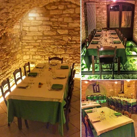 ファームステイ Antico Muro Sassoferrato